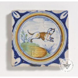 Dog in medallion 17th century Delft tile  #D26
