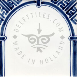 Corner decorated tile 18