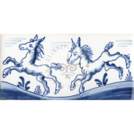 Border Tile 17 – horses