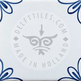 Corner decorated tile 27