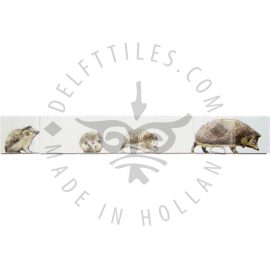 Hedgehog with youngs 6×1 Tiles (HD6e)